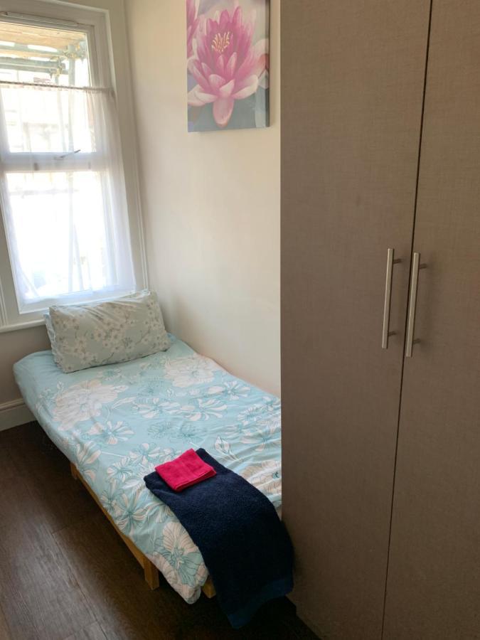 Sunny Ensuite Room And Annex Near Tottenham Stadium Londýn Exteriér fotografie